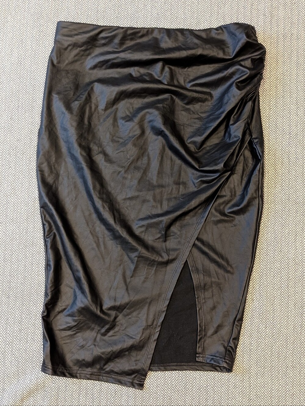 NWT Black Faux-Leather Asymmetric Midi Skirt  (0X) Mobwife Biker Office Siren